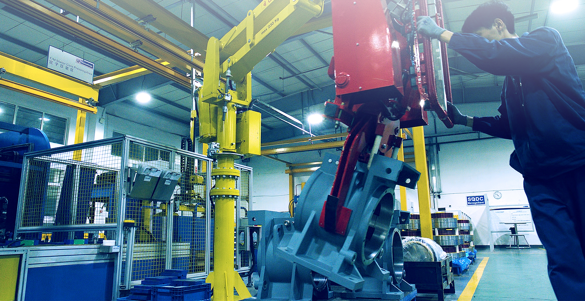 制造基地_走进尚途_尚途电梯